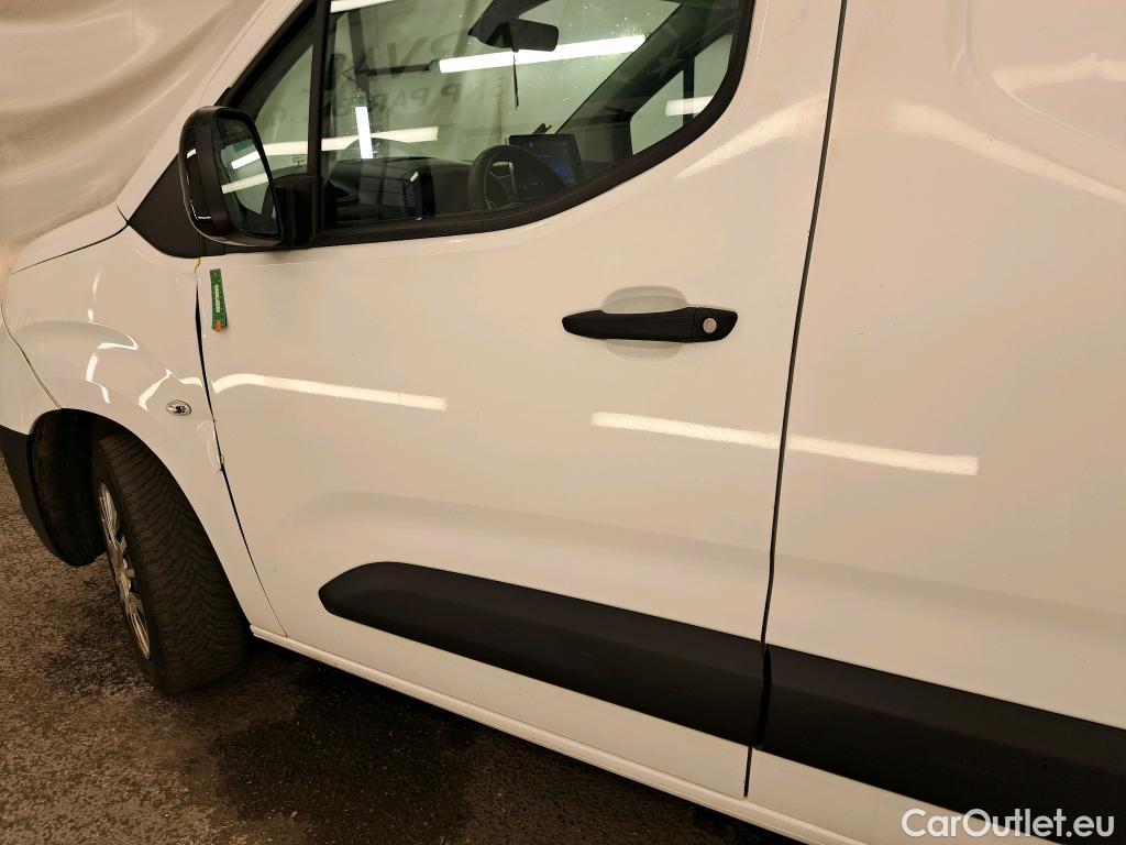  Toyota  Proace TOYOTA  City / 2019 / 4P / Fourgonnette 1.5 Medium 100 D-4D Business #13