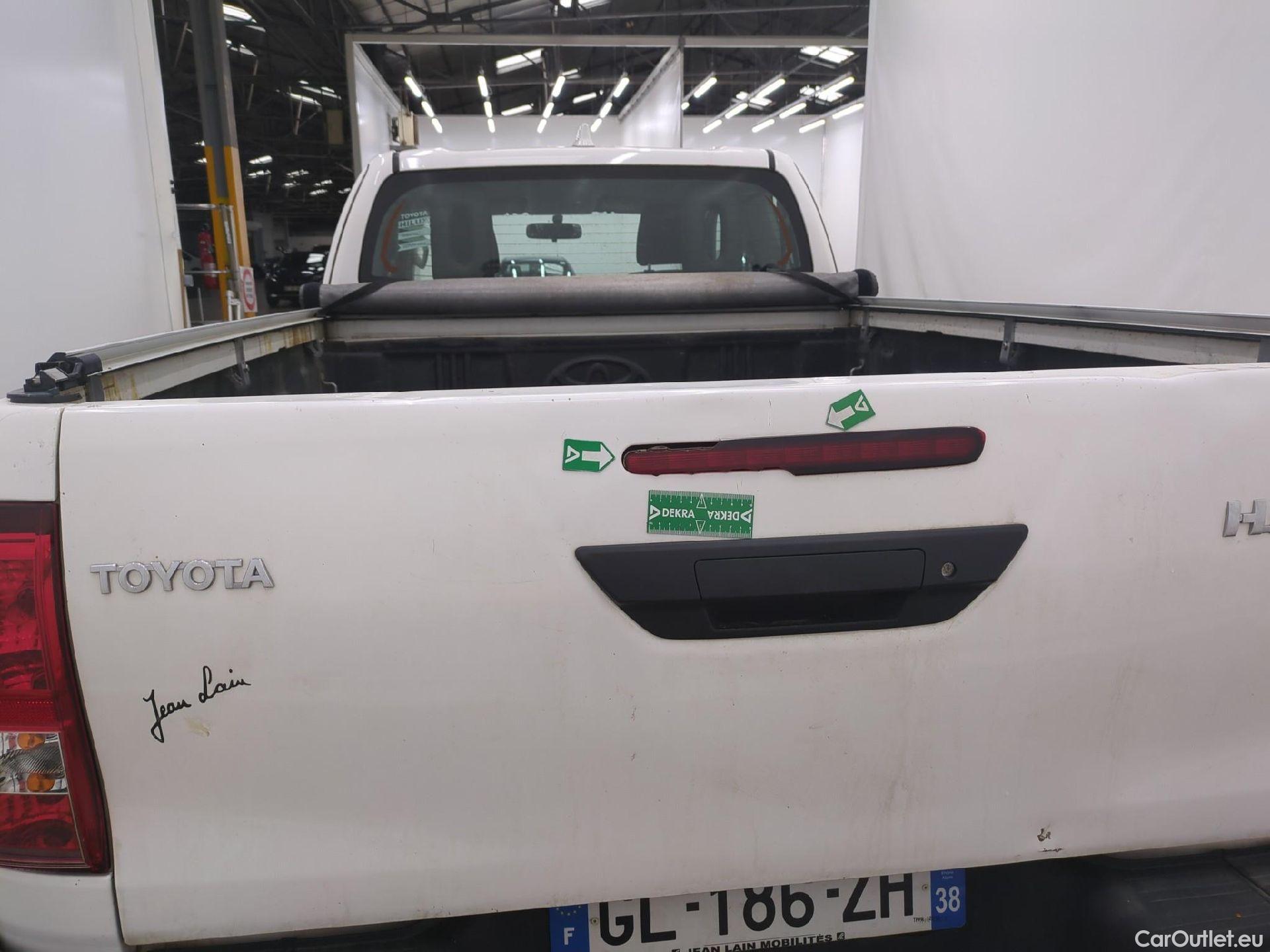  Toyota  Hilux TOYOTA  XC / 2020 / 4P / Pick-up 2.4 D-4D X-TRA LeCap 4WD #38