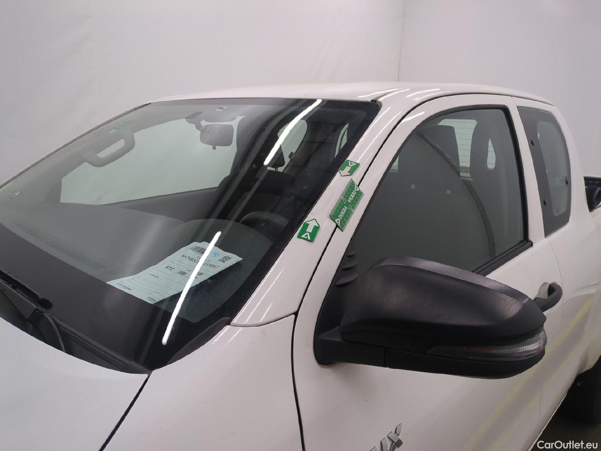  Toyota  Hilux TOYOTA  XC / 2020 / 4P / Pick-up 2.4 D-4D X-TRA LeCap 4WD #46