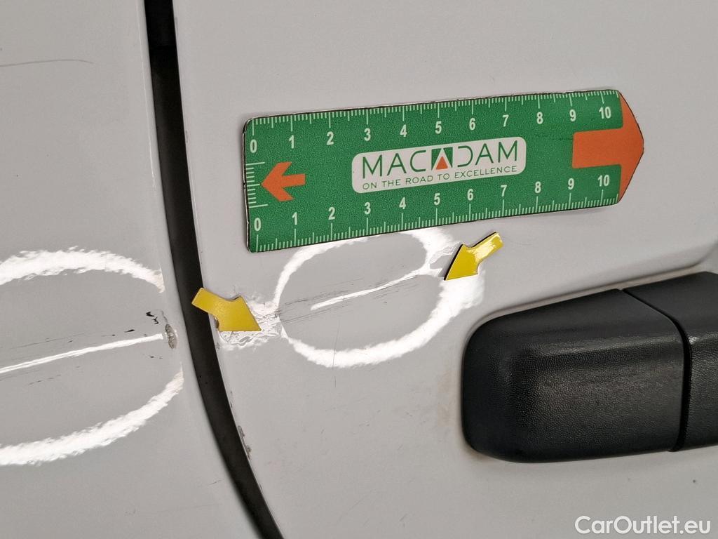  Renault  Trafic  Fourgon L1H1 3T Grand Confort 2.0 dCi 130CV BVM6 E6d #26