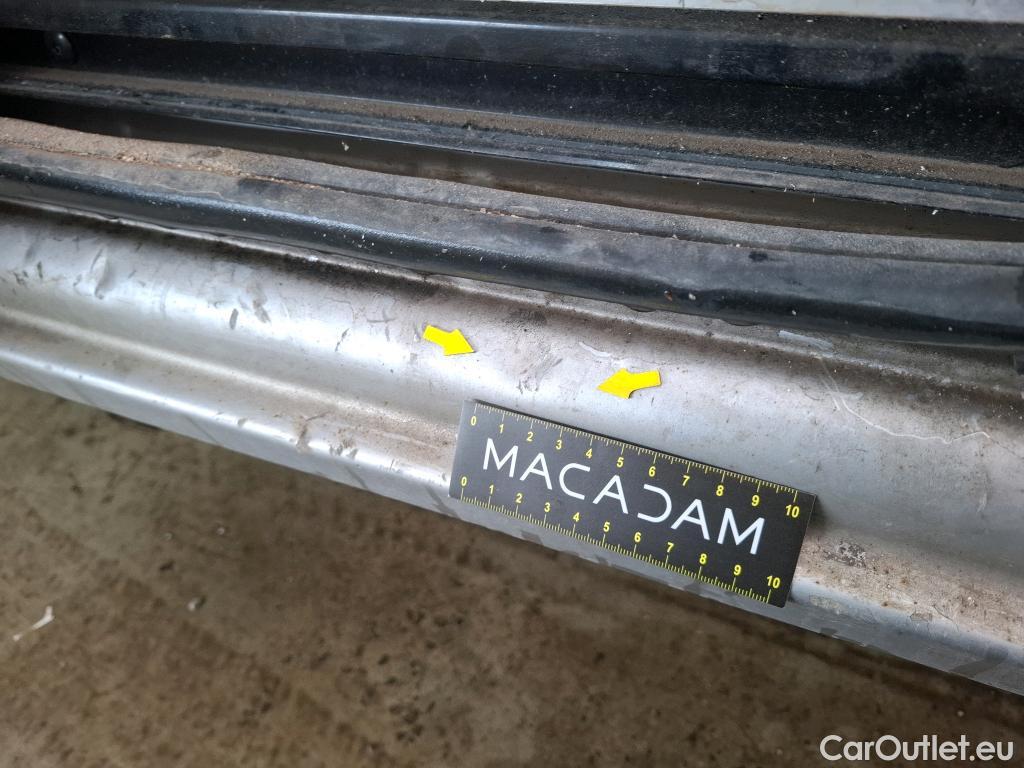  Renault  Master Renault V.I.  VU 4p Fourgon 2.3 125.35 FG L3H2 GC P-MJ #99