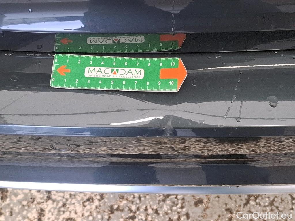  Audi  A4  Avant 30 TDI Business Line 2.0 TDI 135CV BVA7 E6d #18