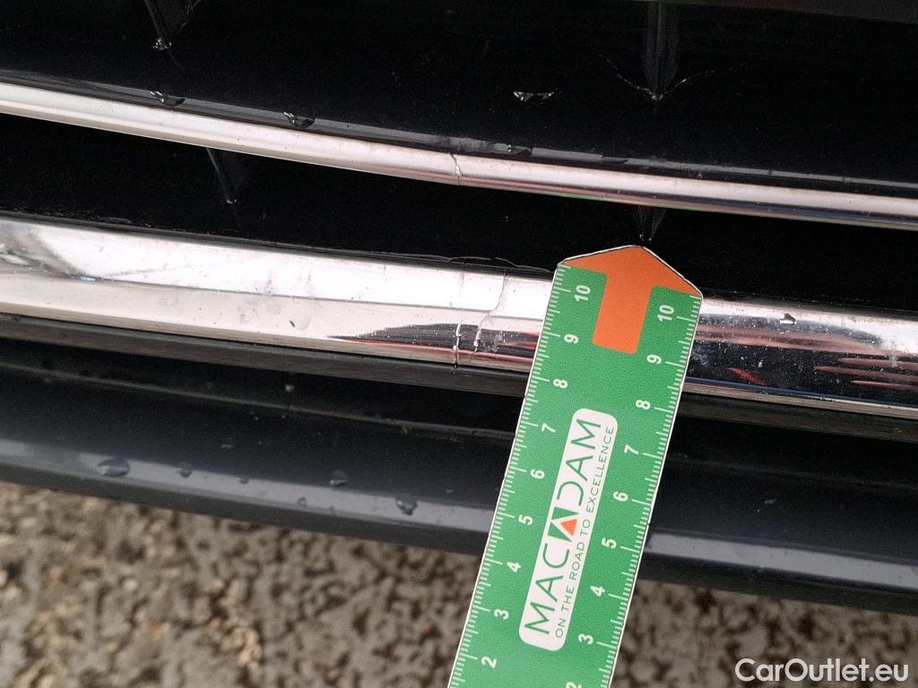  Audi  A4  Avant 30 TDI Business Line 2.0 TDI 135CV BVA7 E6d #24