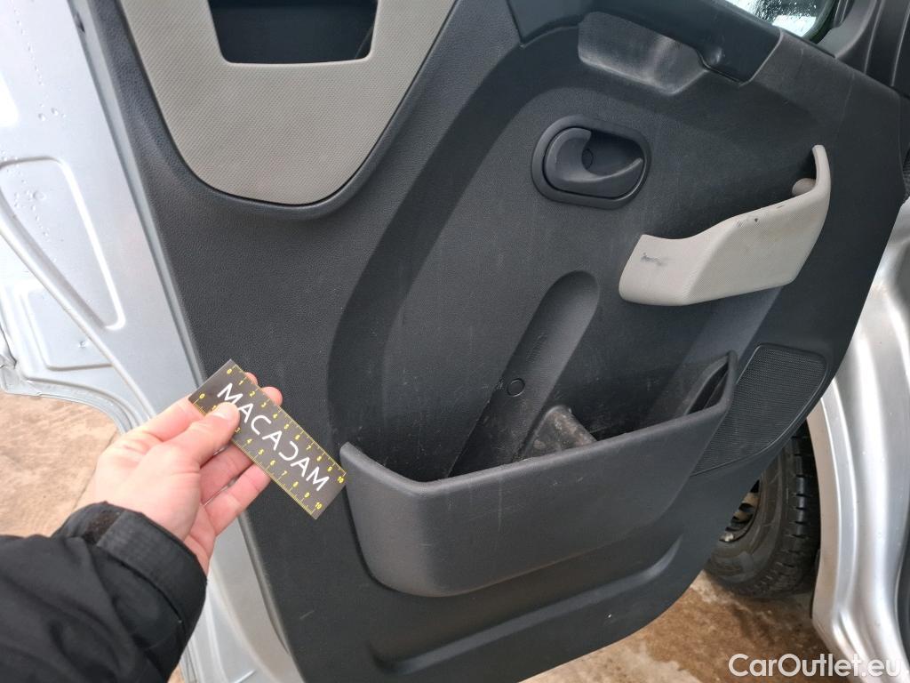  Renault  Master Renault V.I.  VU 4p Fourgon 2.3 125.35 FG L3H2 GC P-MJ #51