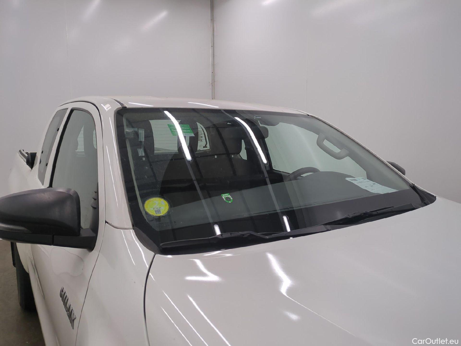  Toyota  Hilux TOYOTA  XC / 2020 / 4P / Pick-up 2.4 D-4D X-TRA LeCap 4WD #36