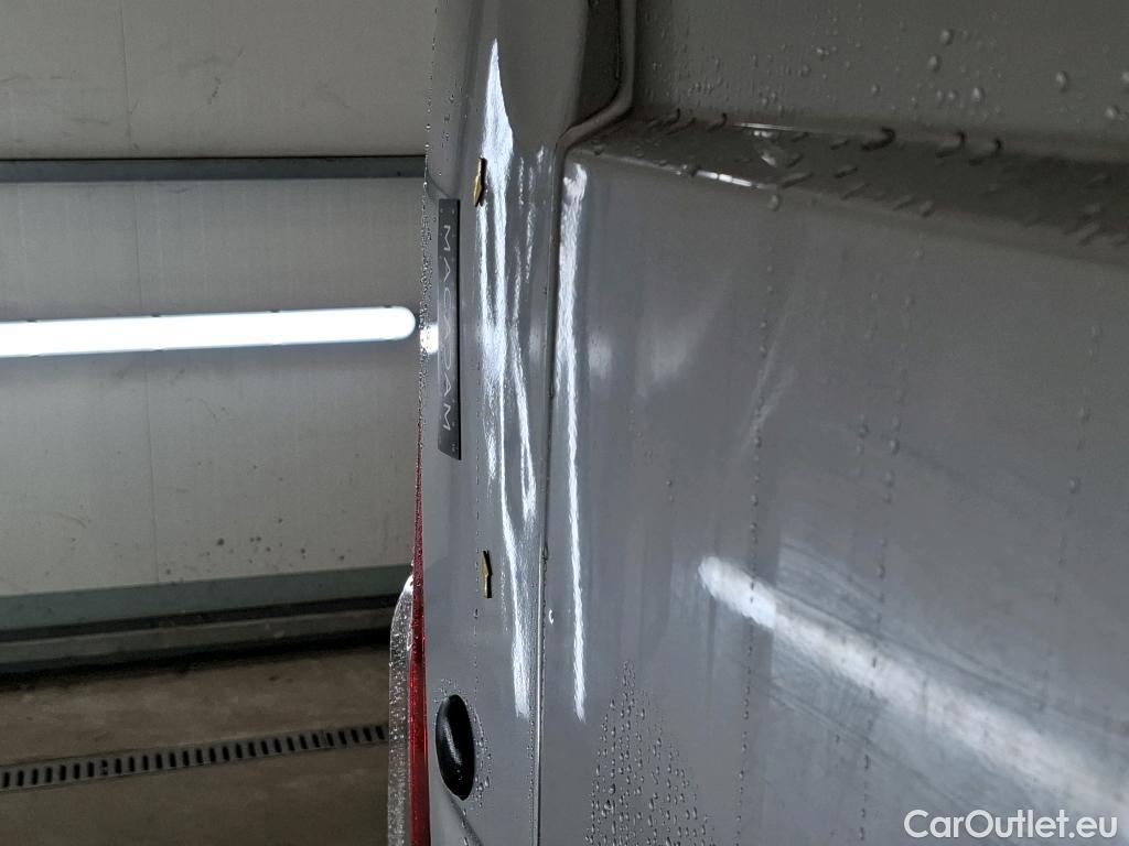  Renault  Master Renault V.I.  VU 4p Fourgon 2.3 125.35 FG L3H2 GC P-MJ #28