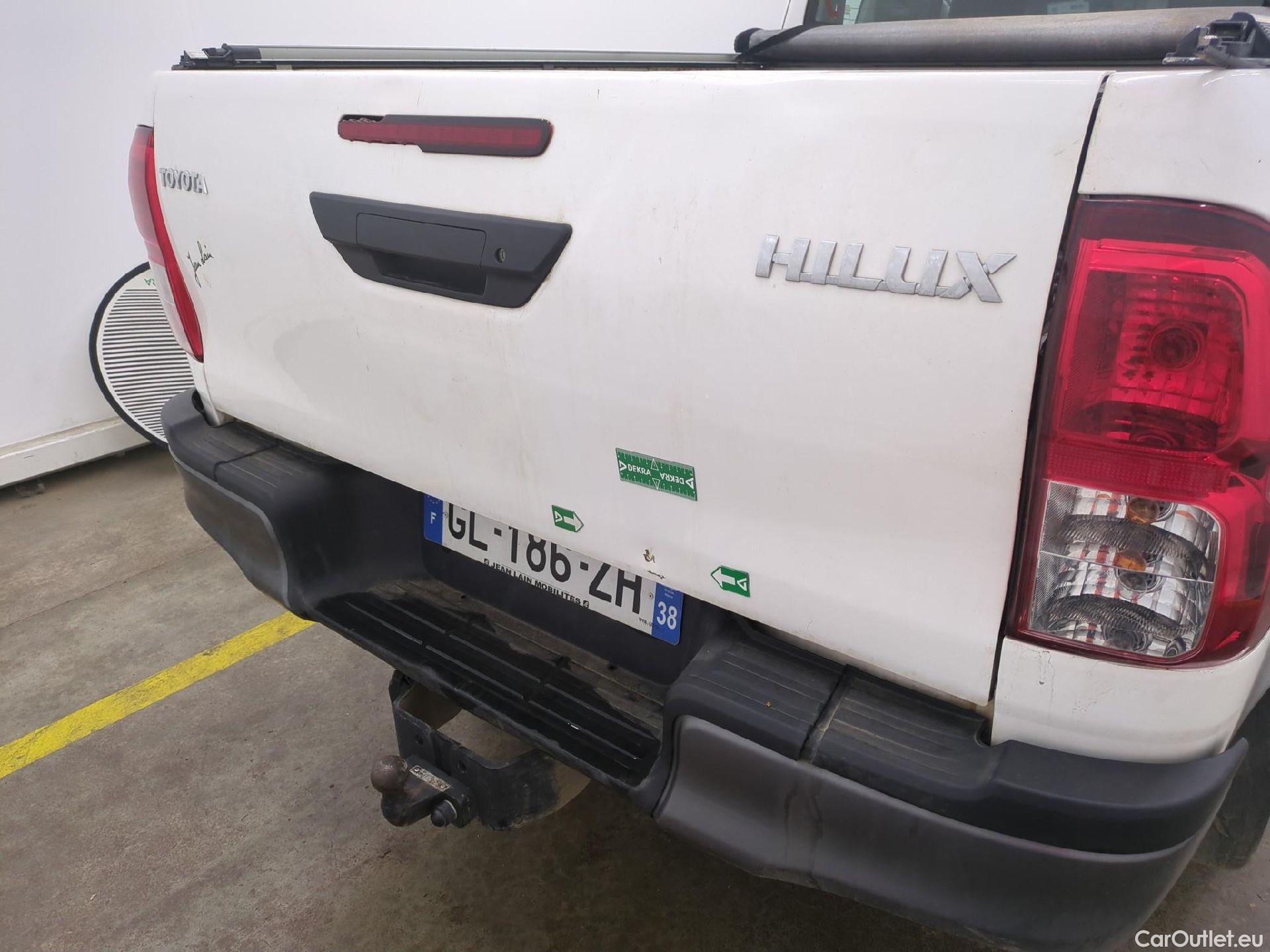  Toyota  Hilux TOYOTA  XC / 2020 / 4P / Pick-up 2.4 D-4D X-TRA LeCap 4WD #25