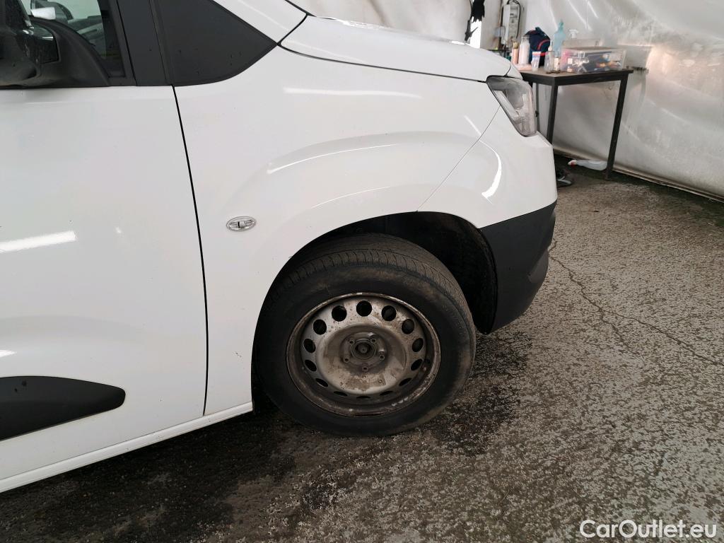  Toyota  Proace TOYOTA  City / 2019 / 4P / Fourgonnette 1.5 Medium 100 D-4D Business #38