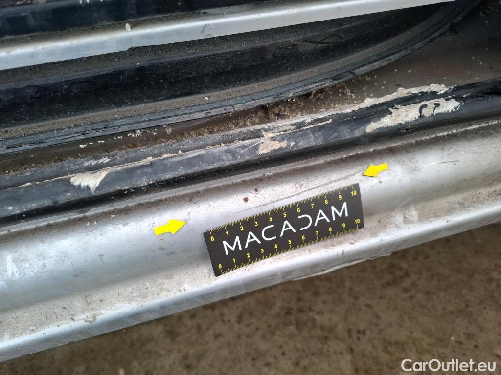  Renault  Master Renault V.I.  VU 4p Fourgon 2.3 125.35 FG L3H2 GC P-MJ #100