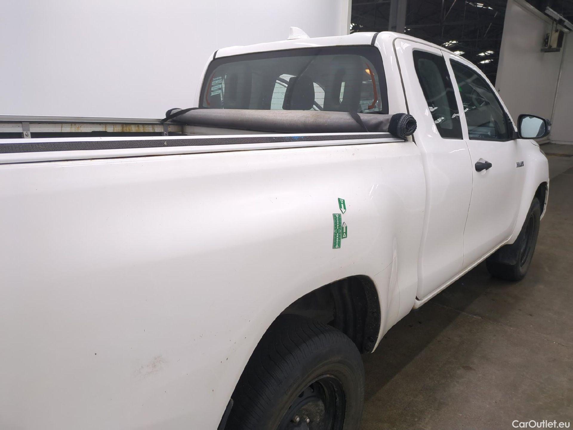  Toyota  Hilux TOYOTA  XC / 2020 / 4P / Pick-up 2.4 D-4D X-TRA LeCap 4WD #43