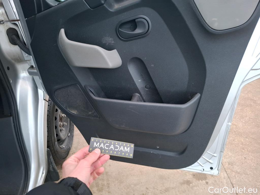  Renault  Master Renault V.I.  VU 4p Fourgon 2.3 125.35 FG L3H2 GC P-MJ #83