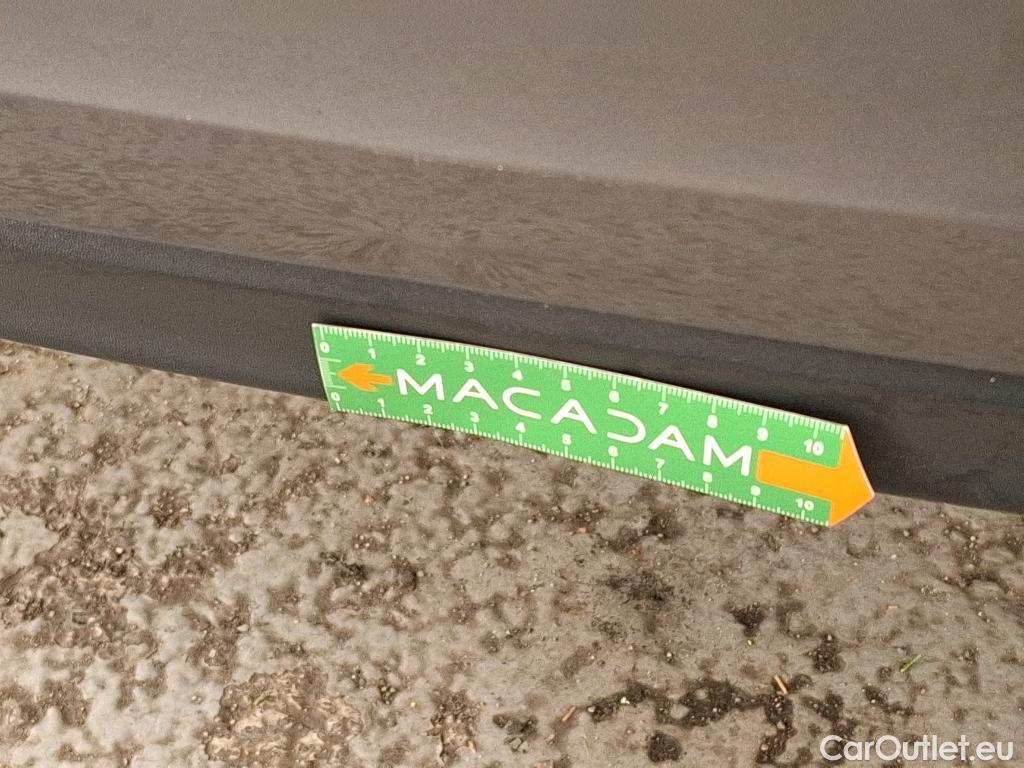  Mercedes  A-Klasse MERCEDES-BENZ Classe A Compact / 2018 / 5P / Berline A 200 d Business Line 8G-DCT #9