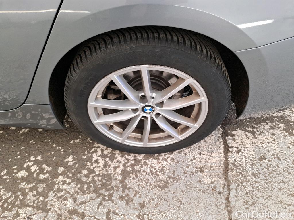  Bmw  Serie 3 BMW Série 3 Touring / 2022 / 5P / Break 318d 150ch Business Design BVA8 #13