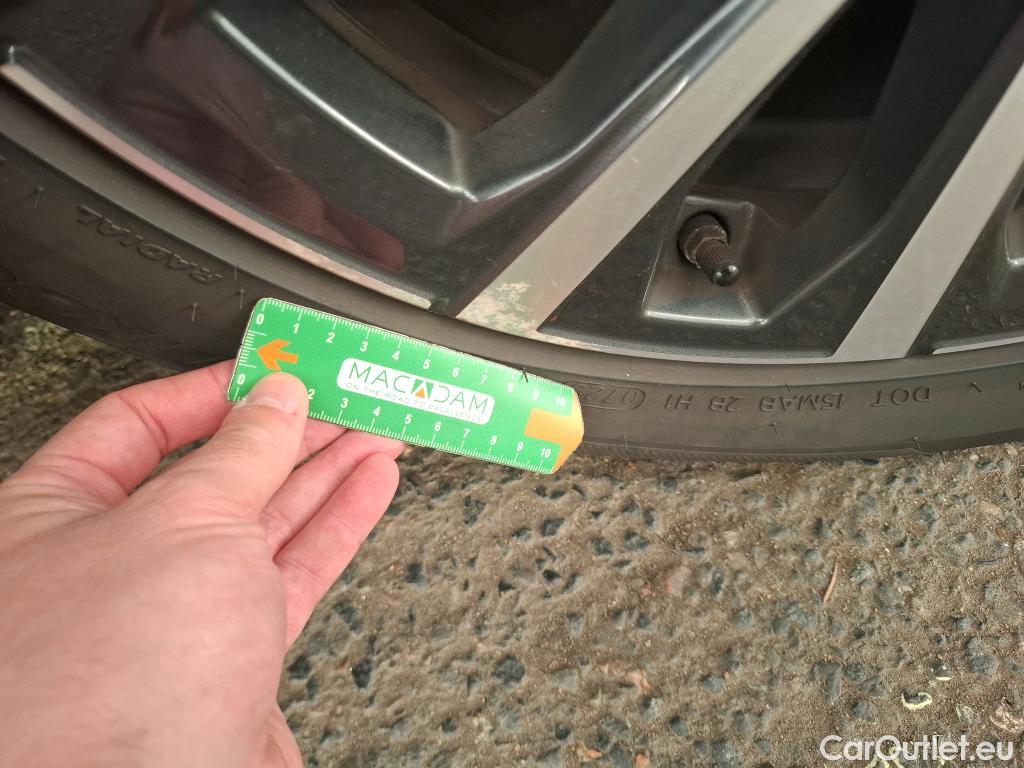  Bmw  Serie 3 Série 3 Berline 316 d Lounge 2.0 120CV BVA8 E6d
 #6