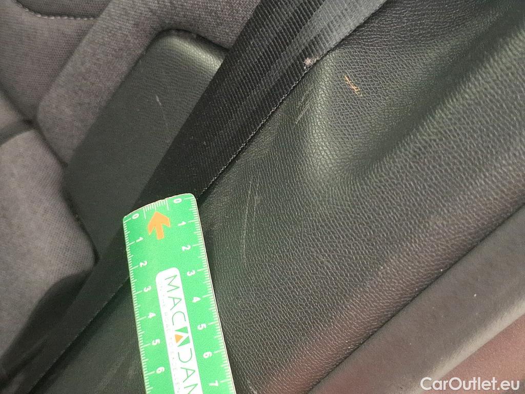  Citroen  C4  Berline Feel Pack Business 1.5 BlueHDI 130CV BVA8 E6d #39