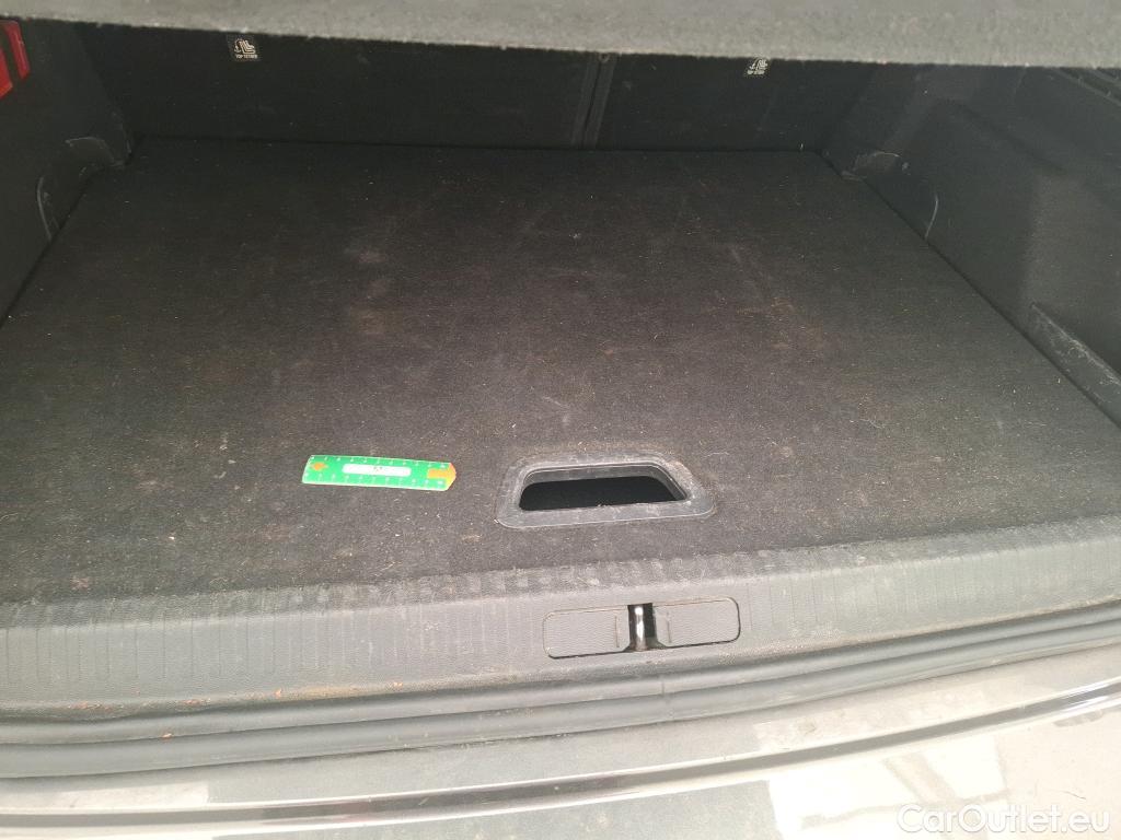  Citroen  C4  Berline Feel Pack Business 1.5 BlueHDI 130CV BVA8 E6d #44