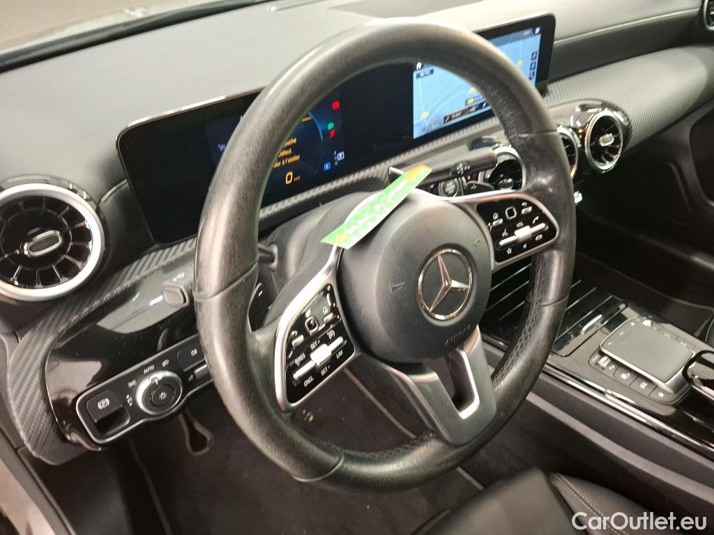  Mercedes  A-Klasse MERCEDES-BENZ Classe A Compact / 2018 / 5P / Berline A 200 d Business Line 8G-DCT #27