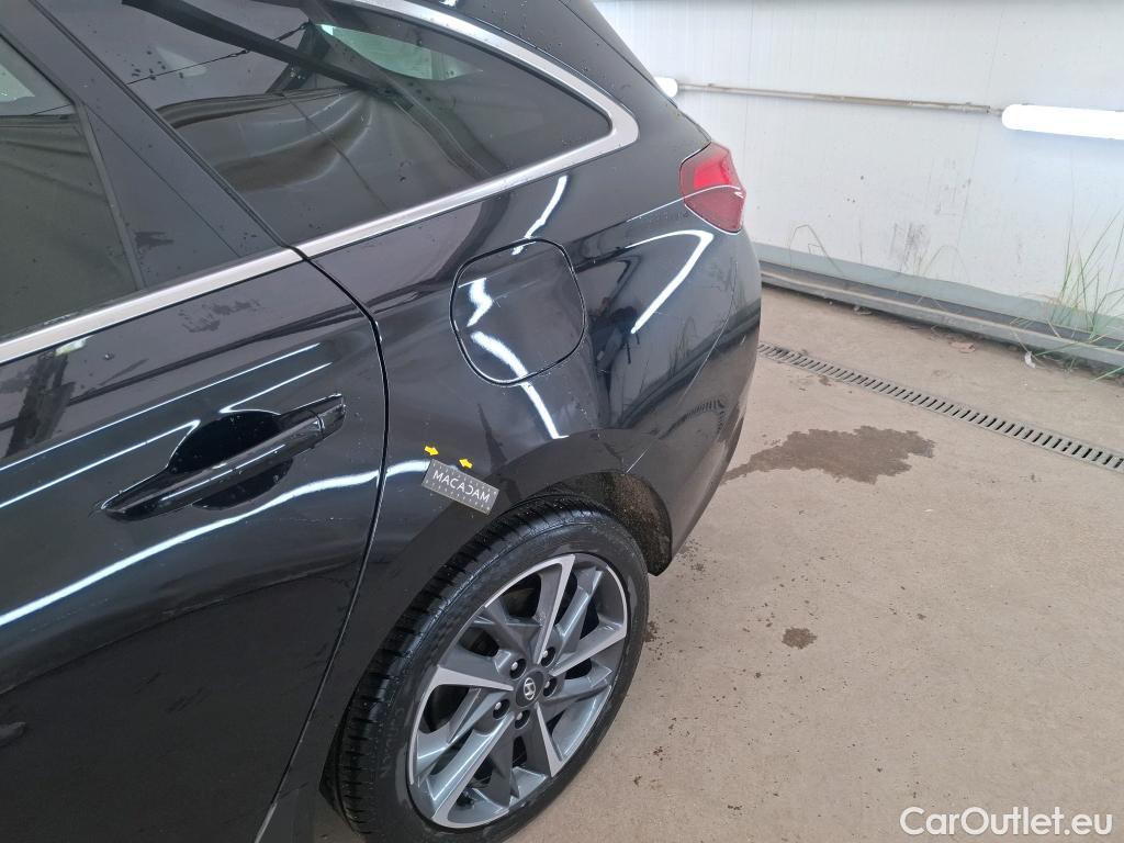  Hyundai  i30 HYUNDAI  Sport Wagon / 2020 / 5P / Break 1.0 T-GDI 120 DCT-7 MHEV CREATIVE SW #16