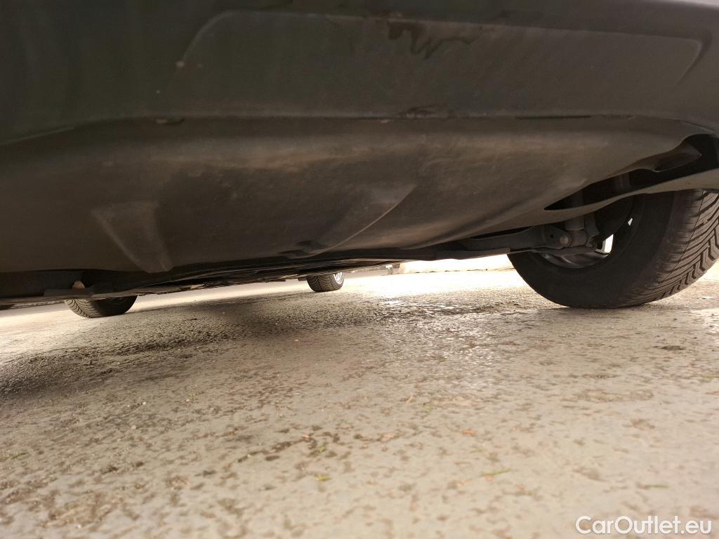  Mercedes  A-Klasse MERCEDES-BENZ Classe A Compact / 2018 / 5P / Berline A 200 d Business Line 8G-DCT #19