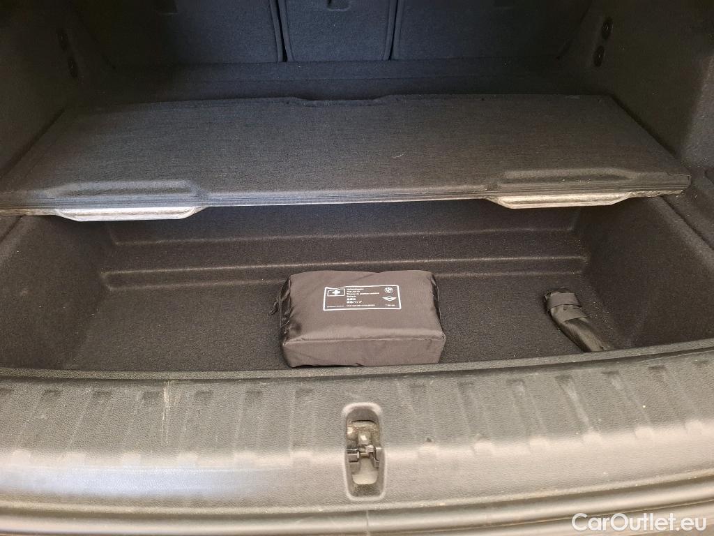  Bmw  X1 BMW  / 2022 / 5P / SUV sDrive20i xLine DKG7 #4