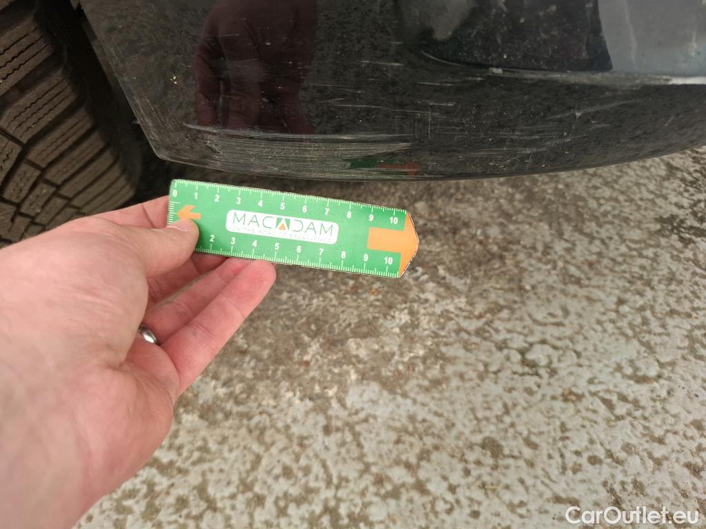  Bmw  Serie 3 BMW Série 3 Touring / 2018 / 5P / Break 318d 150ch Business Design BVA8 #2