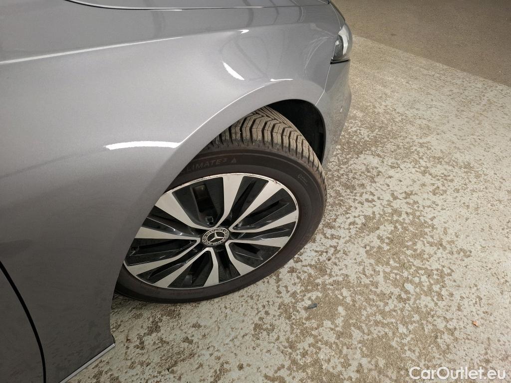  Mercedes  A-Klasse MERCEDES-BENZ Classe A Compact / 2018 / 5P / Berline A 200 d Business Line 8G-DCT #1