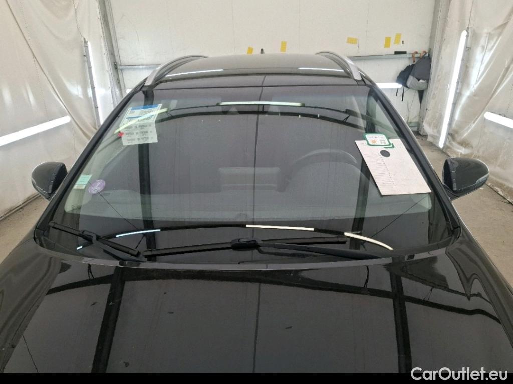  Hyundai  i30 HYUNDAI  Sport Wagon / 2020 / 5P / Break 1.0 T-GDI 120 DCT-7 MHEV CREATIVE SW #22