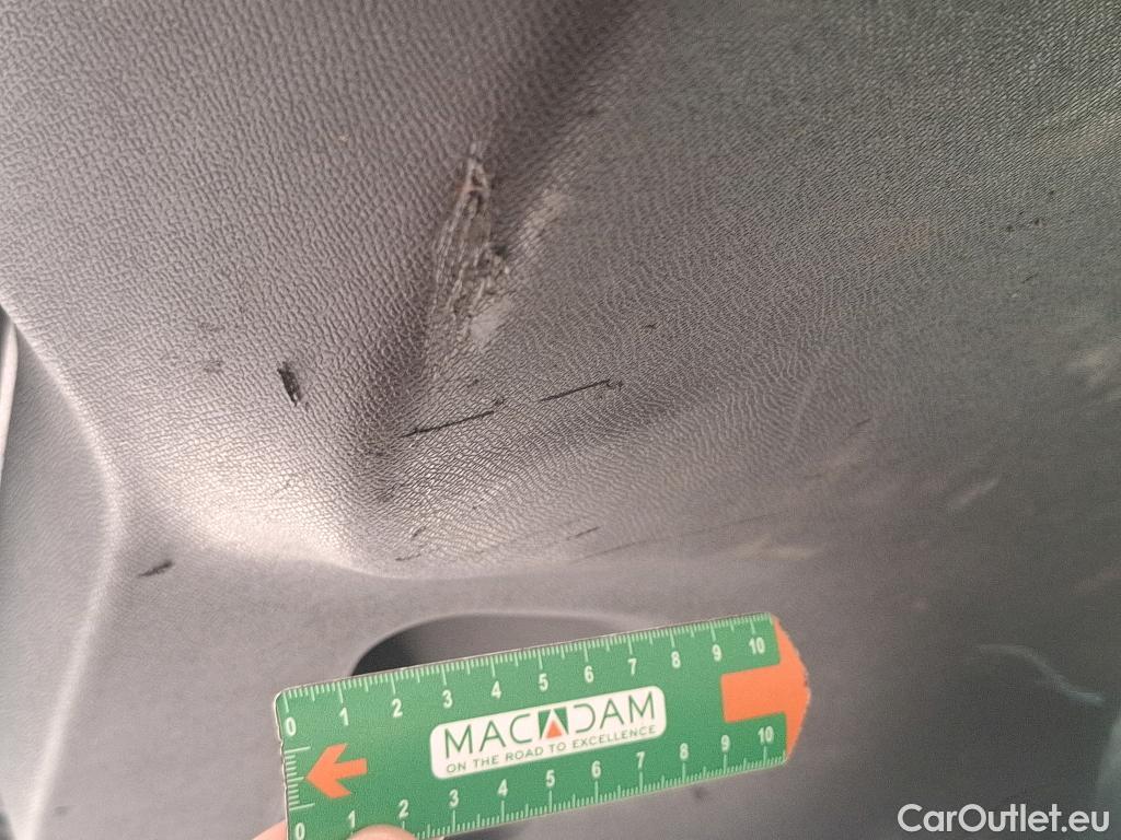  Citroen  C4  Berline Feel Pack Business 1.5 BlueHDI 130CV BVA8 E6d #9