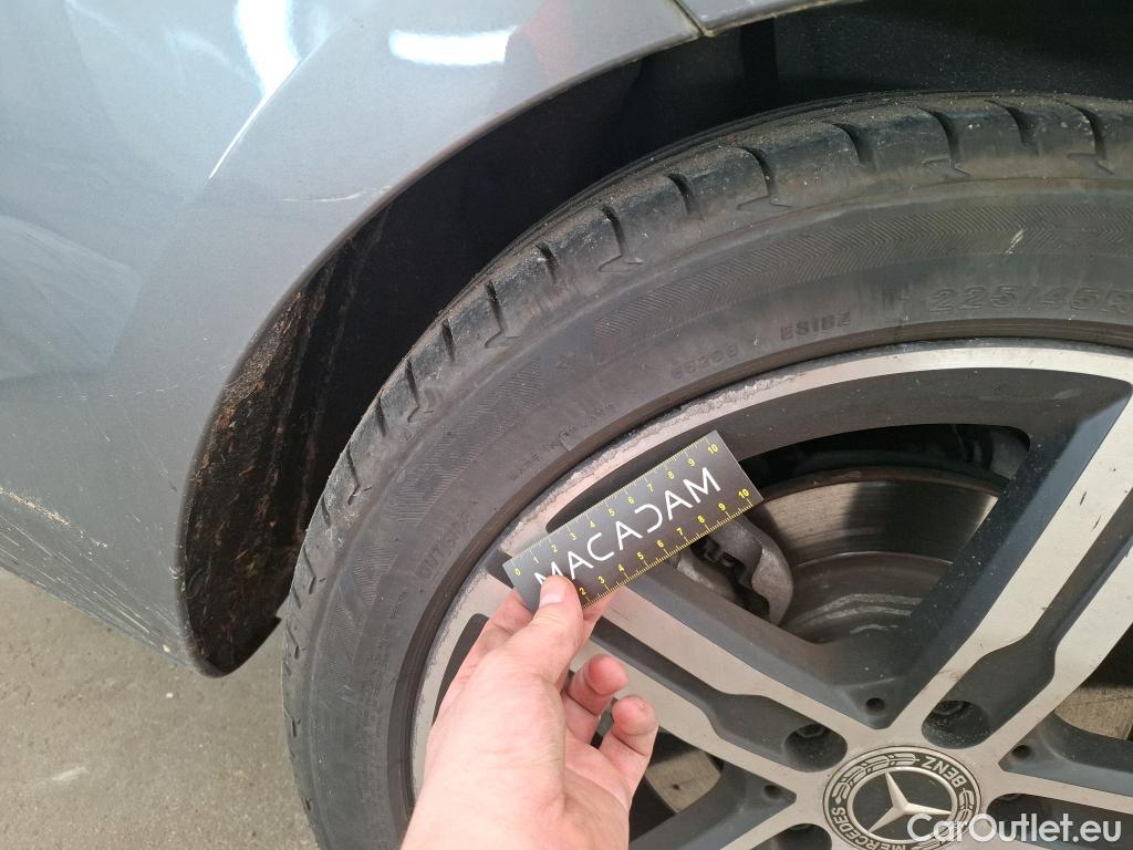  Mercedes  CLA-Klasse MERCEDES-BENZ CLA Shooting Brake / 2019 / 5P / Break CLA 200 d Business Line BA8 #53