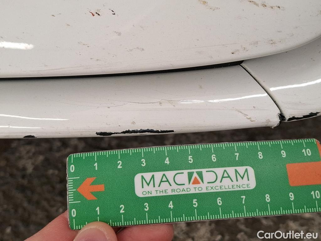  Mercedes  CLA-Klasse MERCEDES-BENZ CLA Coupe / 2019 / 4P / Coupé CLA 250 e AMG Line #4