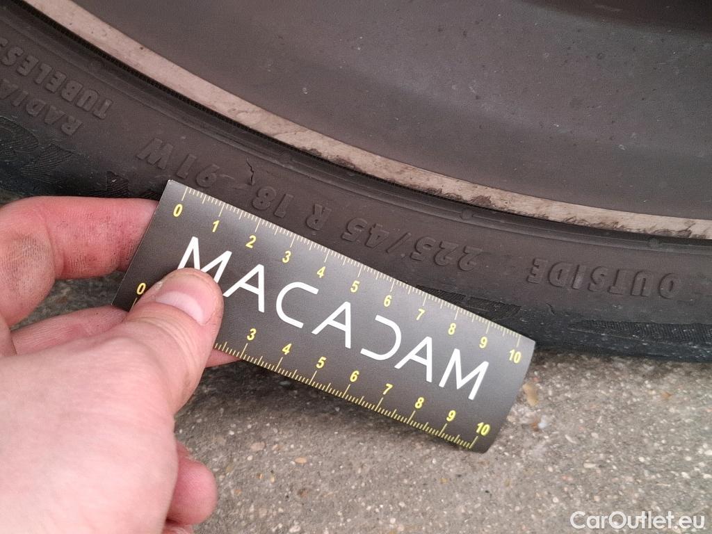  Mercedes  CLA-Klasse MERCEDES-BENZ CLA Shooting Brake / 2019 / 5P / Break CLA 200 d Business Line BA8 #42