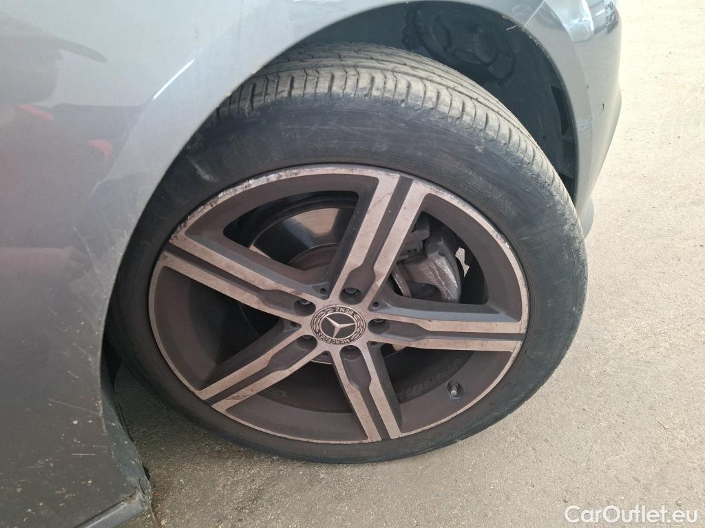  Mercedes  CLA-Klasse MERCEDES-BENZ CLA Shooting Brake / 2019 / 5P / Break CLA 200 d Business Line BA8 #47