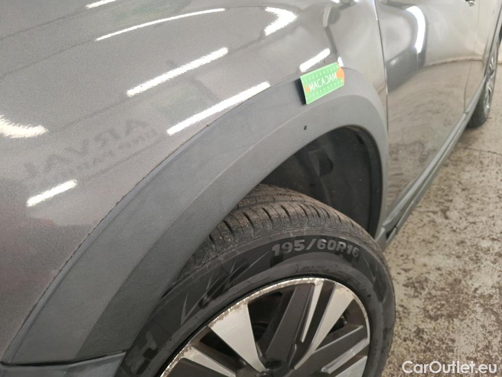  Peugeot  2008 PEUGEOT  5p Crossover BlueHDi 100 ¤6.c S&S ALLURE BUSINESS #81