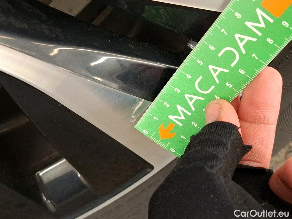  Mercedes  A-Klasse MERCEDES-BENZ Classe A Compact / 2018 / 5P / Berline A 200 d Business Line 8G-DCT #37