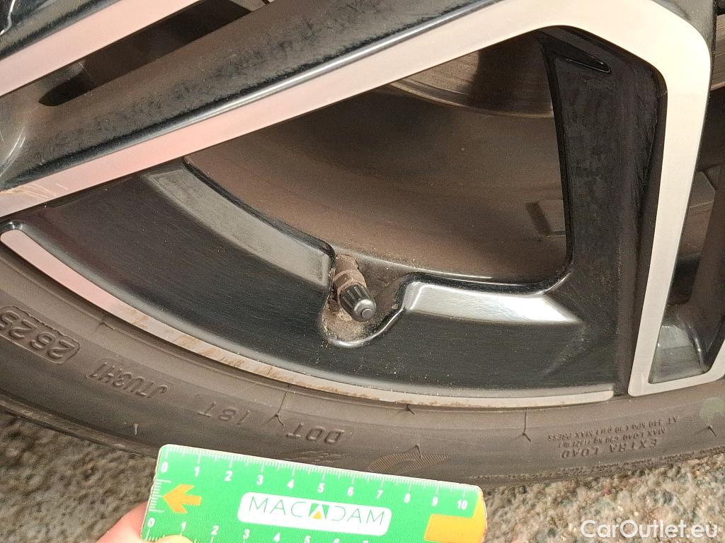  Mercedes  CLA-Klasse MERCEDES-BENZ CLA Coupe / 2019 / 4P / Coupé CLA 250 e AMG Line #22