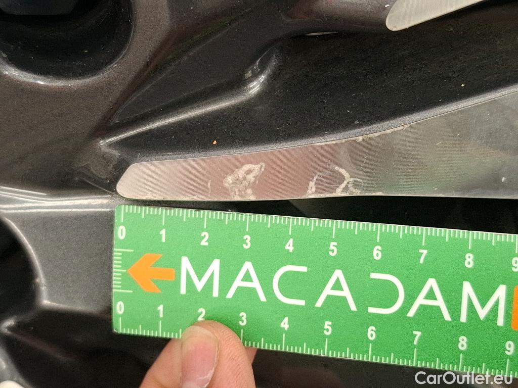  Peugeot  2008 PEUGEOT  5p Crossover BlueHDi 100 ¤6.c S&S ALLURE BUSINESS #39