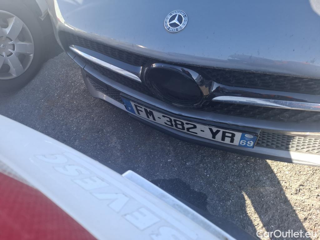  Mercedes  CLA-Klasse MERCEDES-BENZ CLA Shooting Brake / 2019 / 5P / Break CLA 200 d Business Line BA8 #45