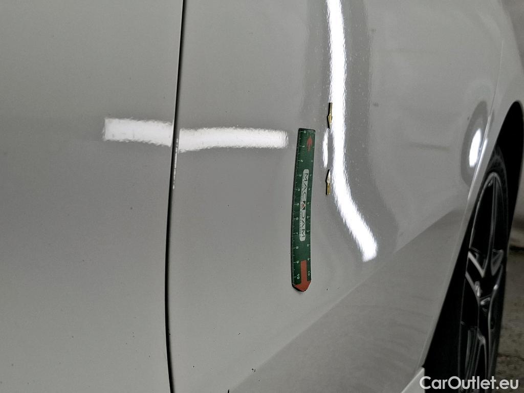  Mercedes  CLA-Klasse MERCEDES-BENZ CLA Coupe / 2019 / 4P / Coupé CLA 250 e AMG Line #27