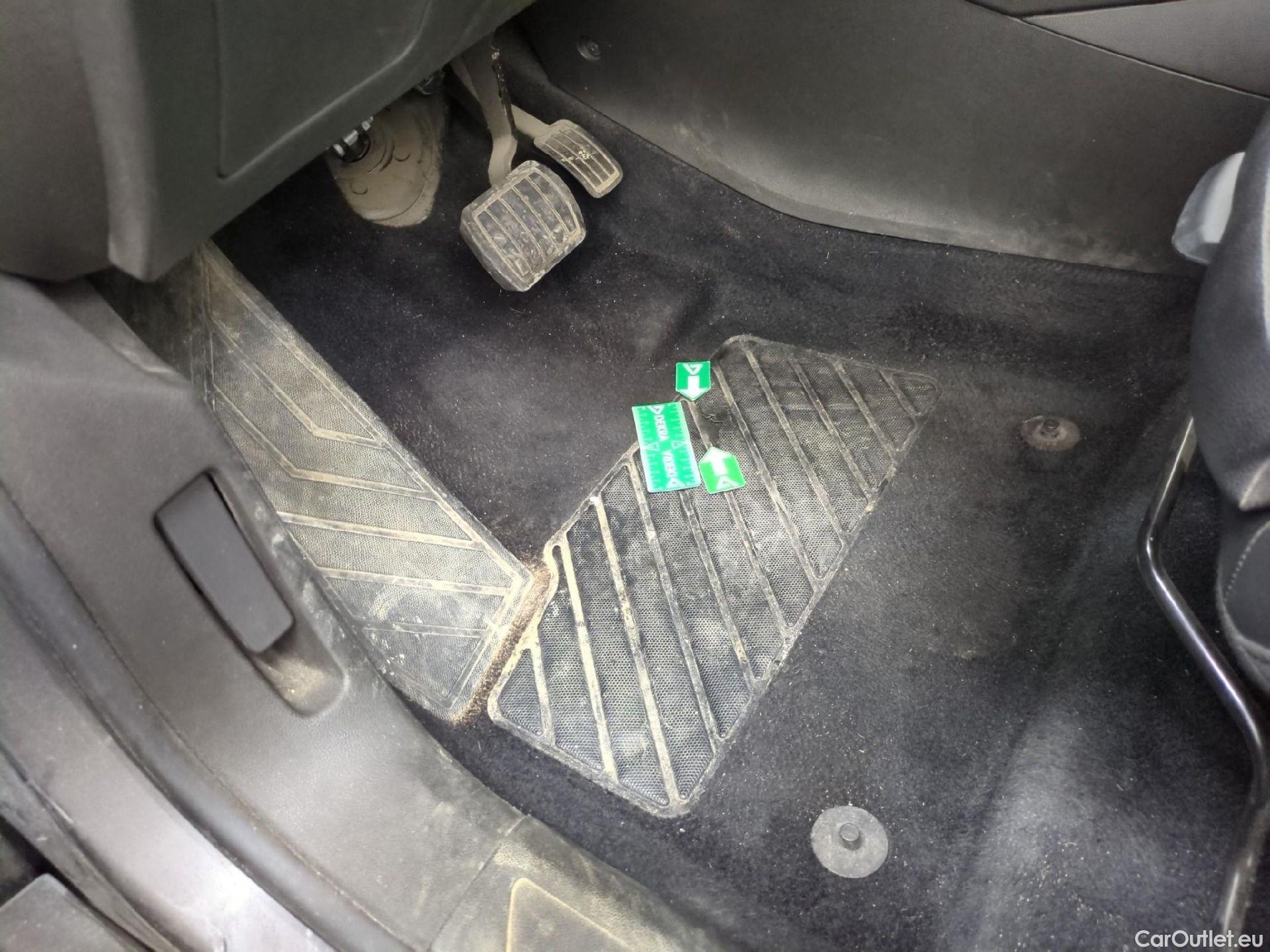  Opel   Grandland X Grandland X Elegance Business 1.5 130CV BVA8 E6d #2