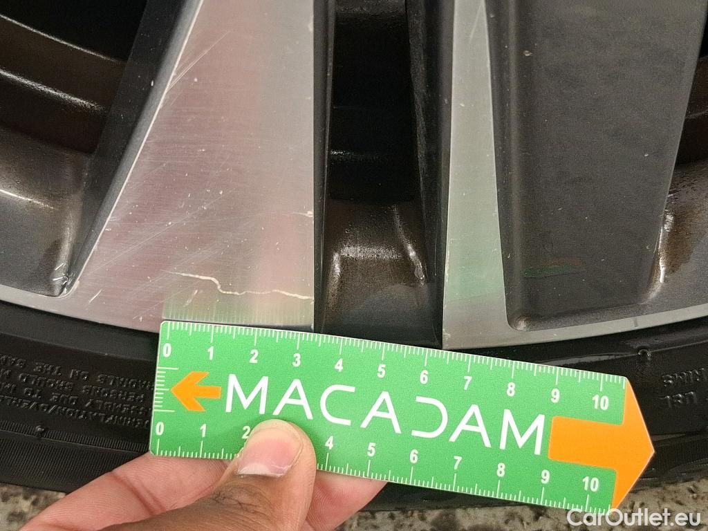  Peugeot  2008 PEUGEOT  5p Crossover BlueHDi 100 ¤6.c S&S ALLURE BUSINESS #30