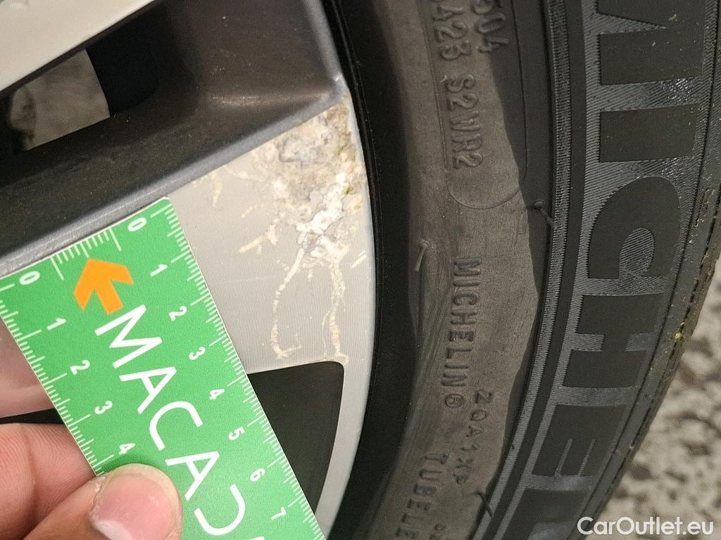  Peugeot  2008 PEUGEOT  5p Crossover BlueHDi 100 ¤6.c S&S ALLURE BUSINESS #28