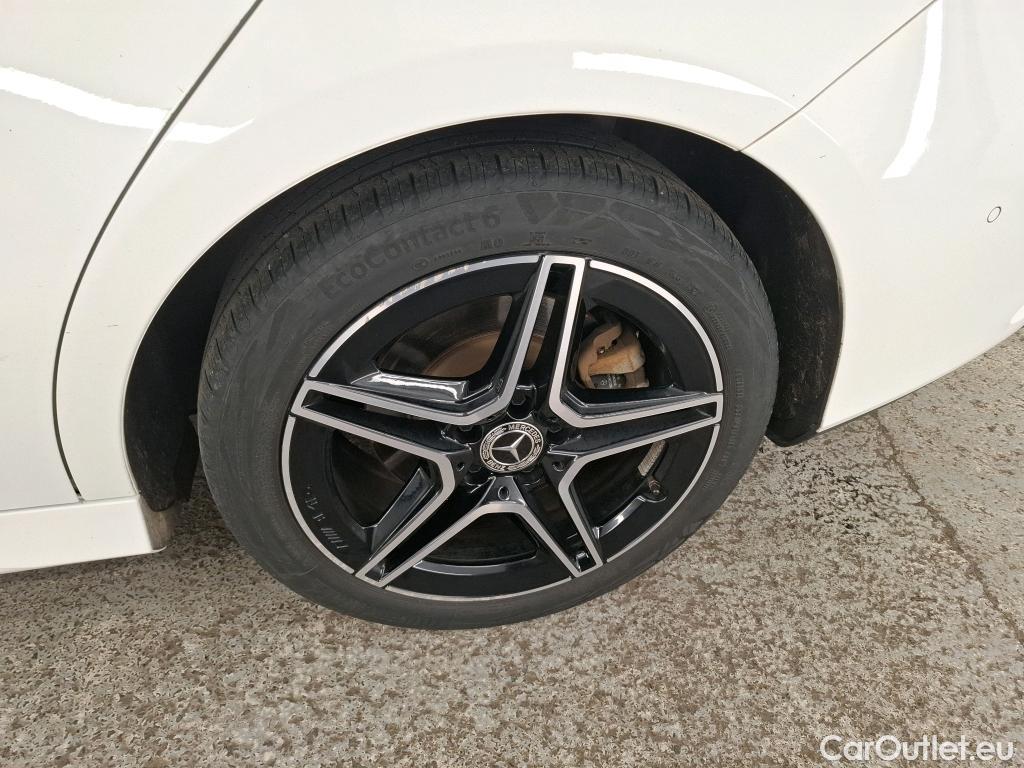  Mercedes  CLA-Klasse MERCEDES-BENZ CLA Coupe / 2019 / 4P / Coupé CLA 250 e AMG Line #12