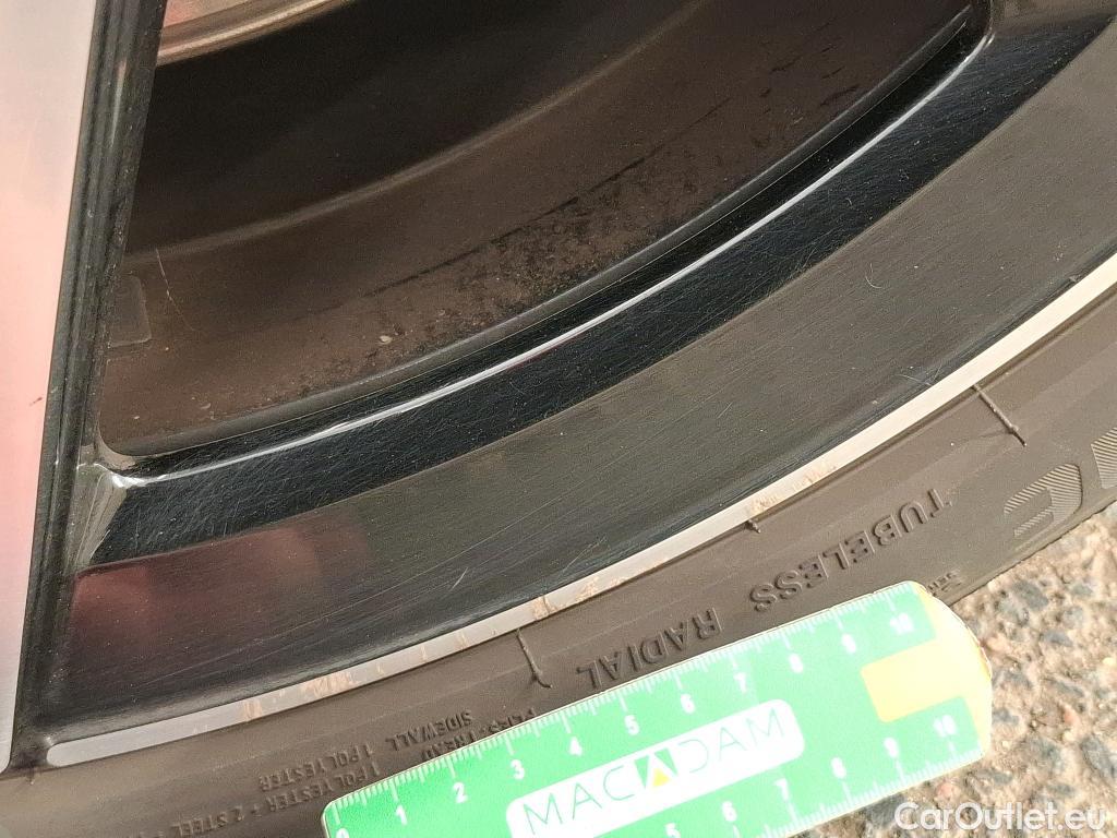  Mercedes  CLA-Klasse MERCEDES-BENZ CLA Coupe / 2019 / 4P / Coupé CLA 250 e AMG Line #21