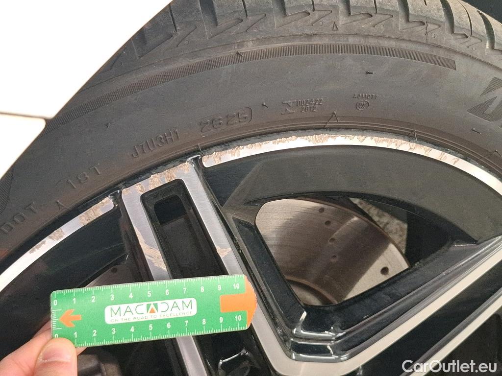  Mercedes  CLA-Klasse MERCEDES-BENZ CLA Coupe / 2019 / 4P / Coupé CLA 250 e AMG Line #9