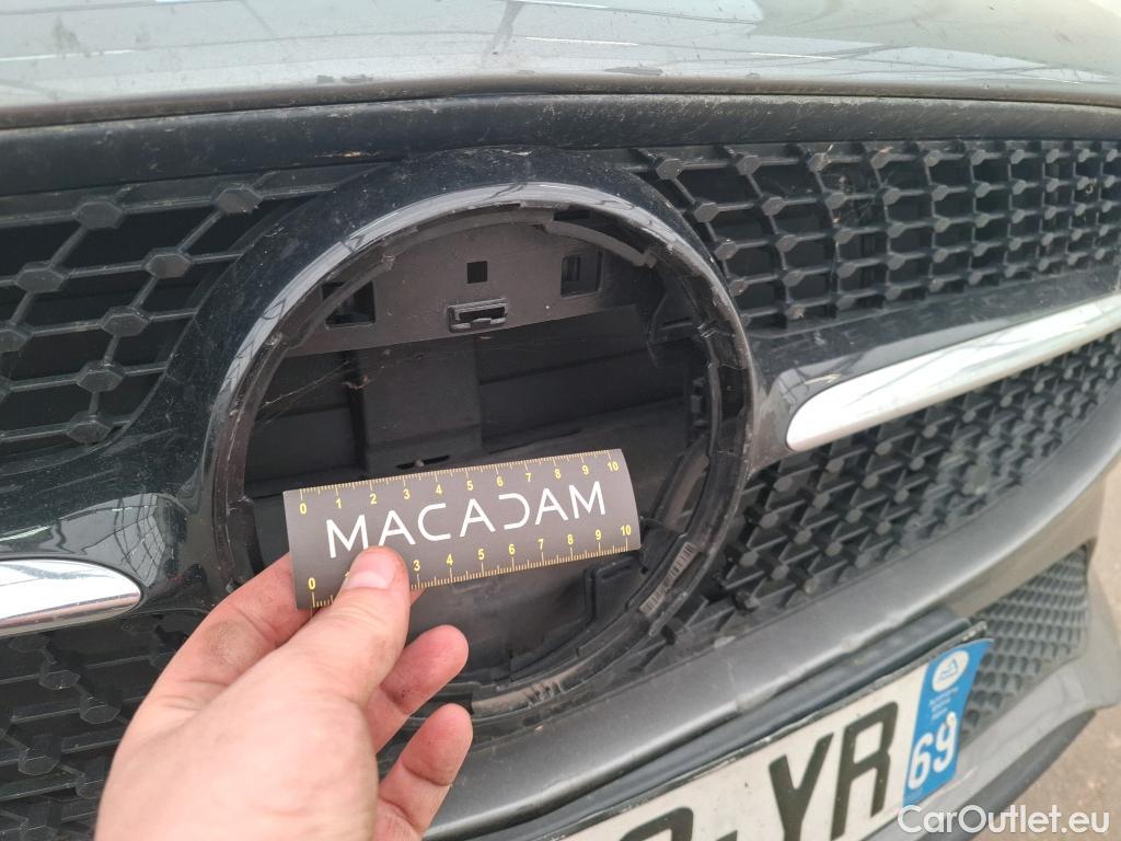  Mercedes  CLA-Klasse MERCEDES-BENZ CLA Shooting Brake / 2019 / 5P / Break CLA 200 d Business Line BA8 #77