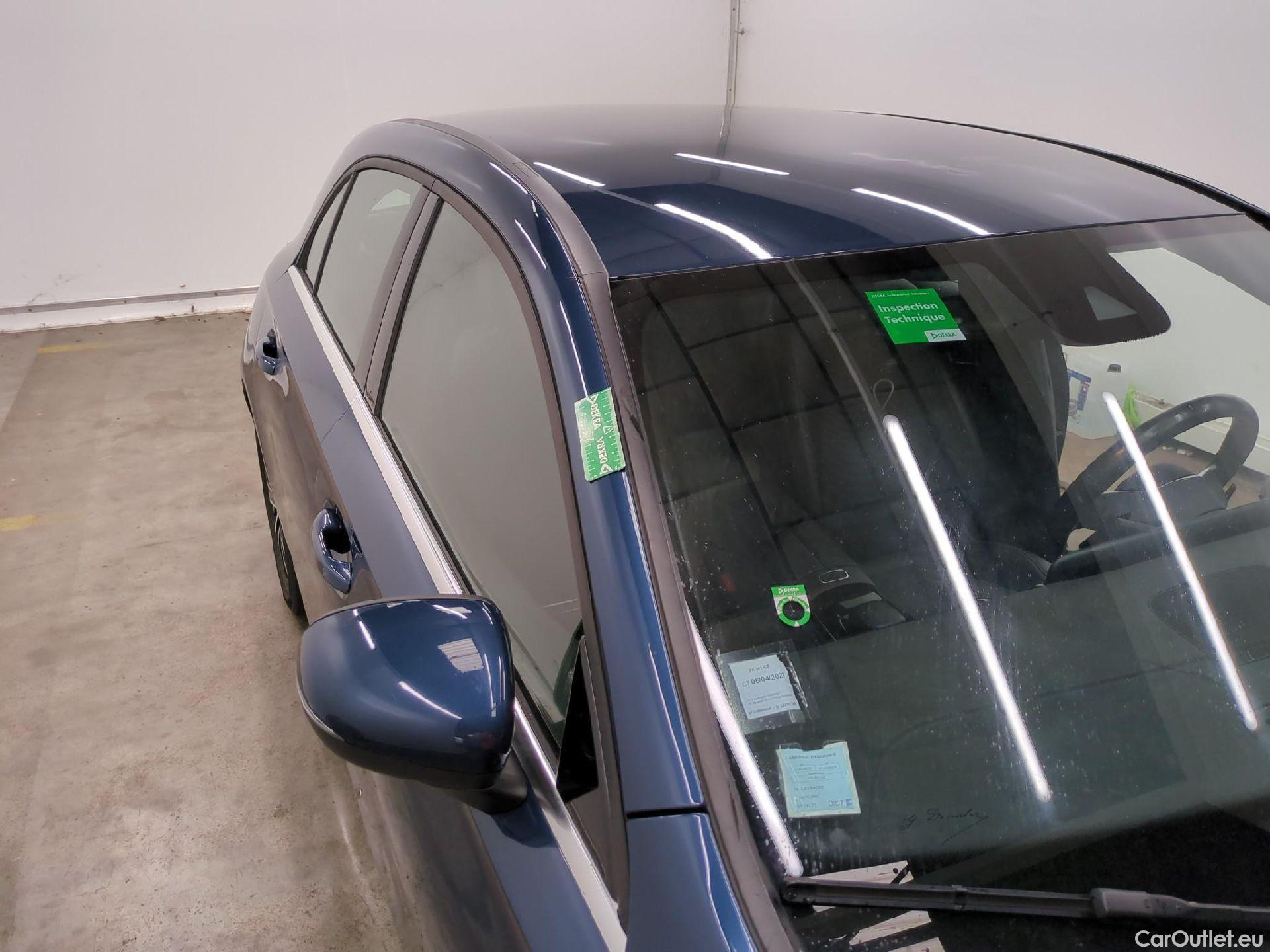  Mercedes  A-Klasse MERCEDES-BENZ Classe A Compact / 2018 / 5P / Berline A 180 d Business Line #18