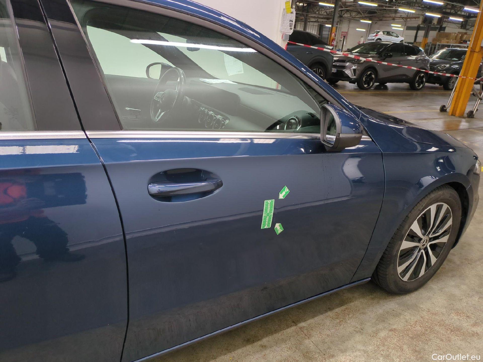  Mercedes  A-Klasse MERCEDES-BENZ Classe A Compact / 2018 / 5P / Berline A 180 d Business Line #13