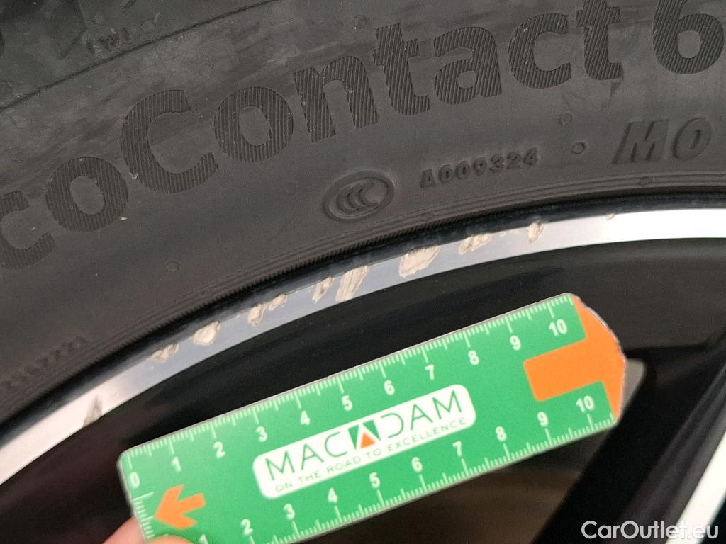  Mercedes  CLA-Klasse MERCEDES-BENZ CLA Coupe / 2019 / 4P / Coupé CLA 250 e AMG Line #14