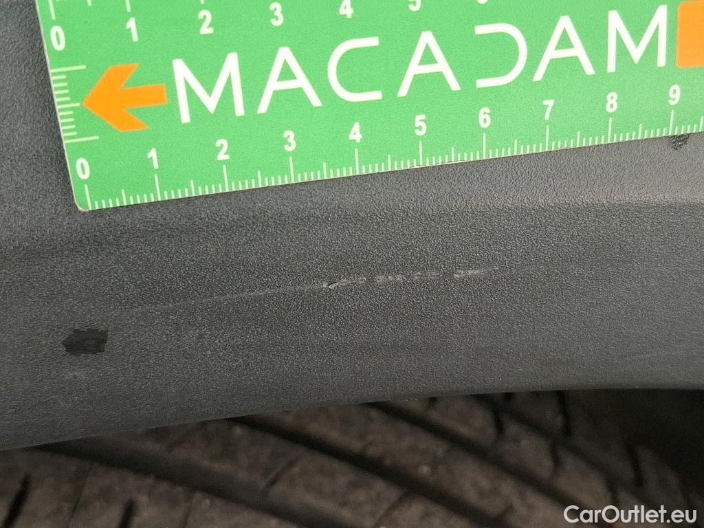  Peugeot  2008 PEUGEOT  5p Crossover BlueHDi 100 ¤6.c S&S ALLURE BUSINESS #82