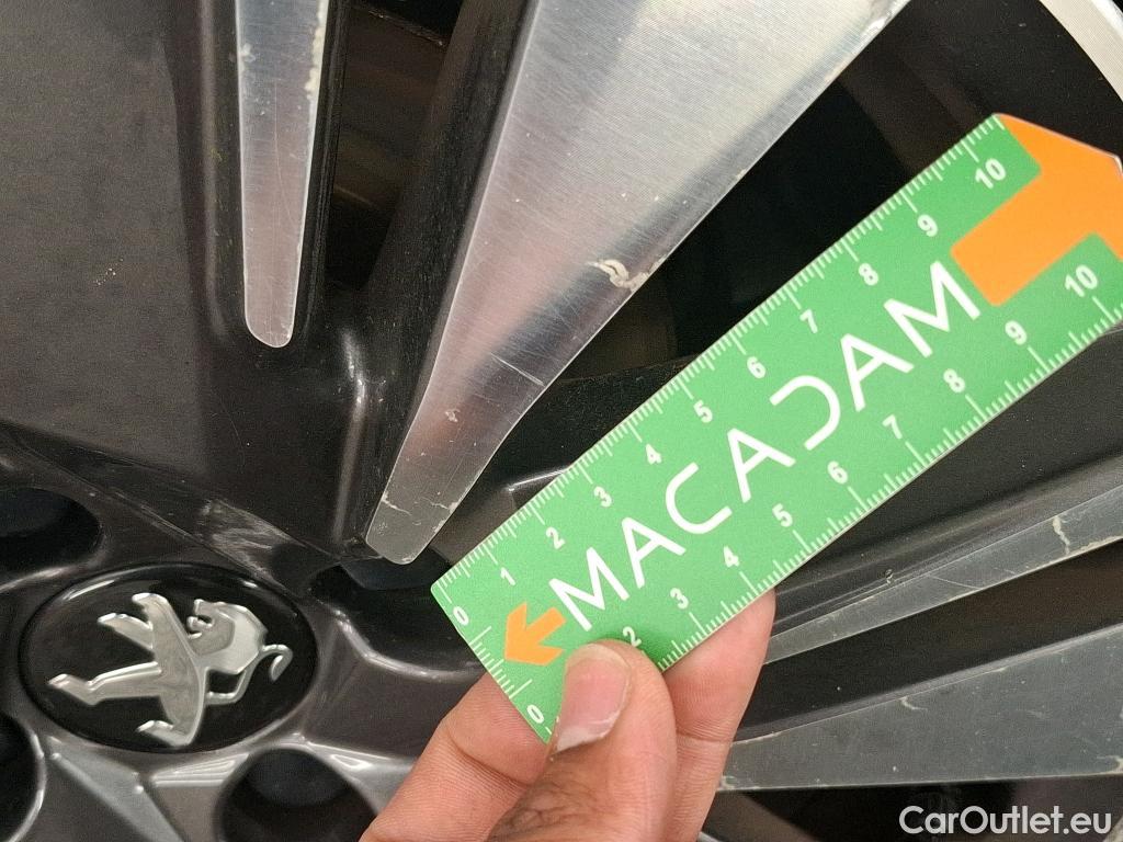  Peugeot  2008 PEUGEOT  5p Crossover BlueHDi 100 ¤6.c S&S ALLURE BUSINESS #42